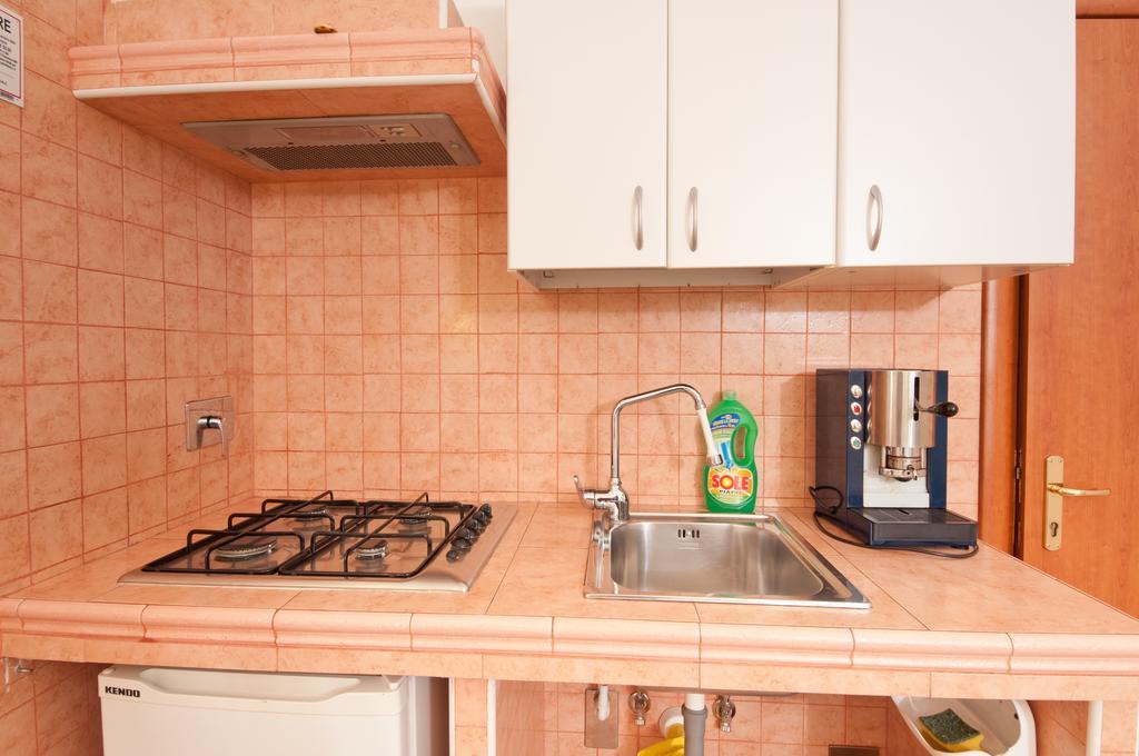 Suites Oliveri Viale Marconi Roma Esterno foto